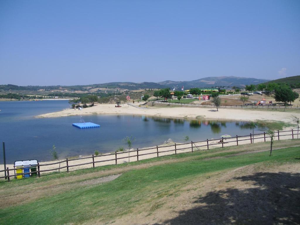 Casas De Campo Podence 라세도데카발라이로스 외부 사진
